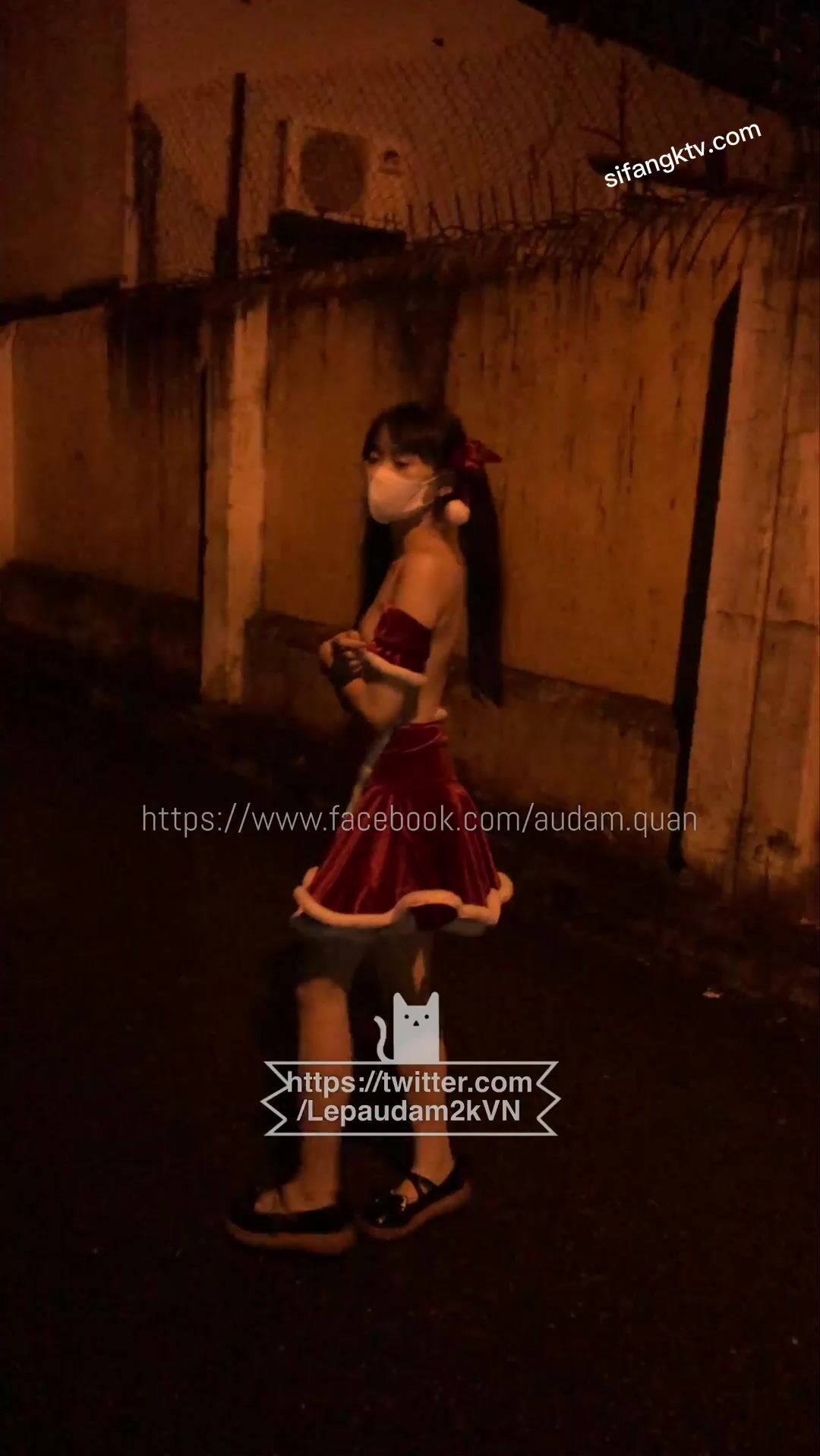 極品嬌嫩小萌妹『LepALu』極品粉嫩萌妹 藍色水手服 強制後入懟操 太嫩了 聖誕節特輯 (3)