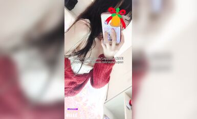 極品嬌嫩小萌妹『LepALu』極品粉嫩萌妹 藍色水手服 強制後入懟操 太嫩了 聖誕節特輯 (5)