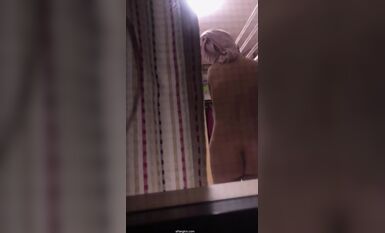 私房流出 精品推薦 五月新流出長期偷拍女生宿舍各種嫩妹 (12)