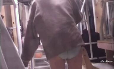 私房流出 精品推薦 五月新流出長期偷拍女生宿舍各種嫩妹 (7)