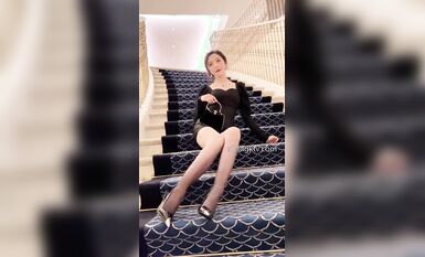 秀人頂級女神『王馨瑤』最新原版高清魅惑大放送 藍色情趣 緊身長裙 唯美性感 高清1080P版-黑色復古裙sz_ev