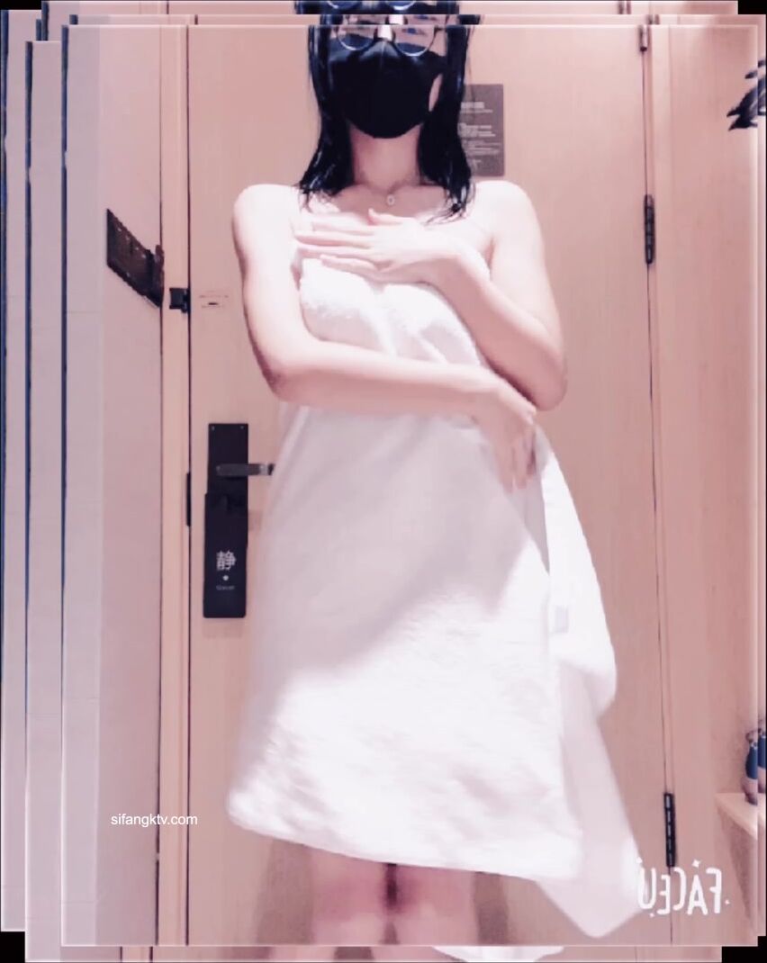 青春無敵 超高人氣極品眼鏡小姐姐旺仔桃嘰私人定製各種潮流BGM裸舞白虎逼飽滿大奶亂顫很頂 (7)