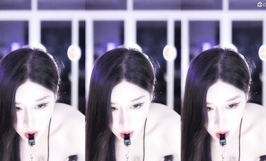 2022最新藏寶圖之舞神一姐『小恩雅』高潮表情加強版 切換VR視角超爆 高清 (8)