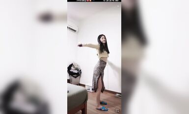 重磅 抖音直播技術性走光 熱舞 露底 美女雲集 (1)