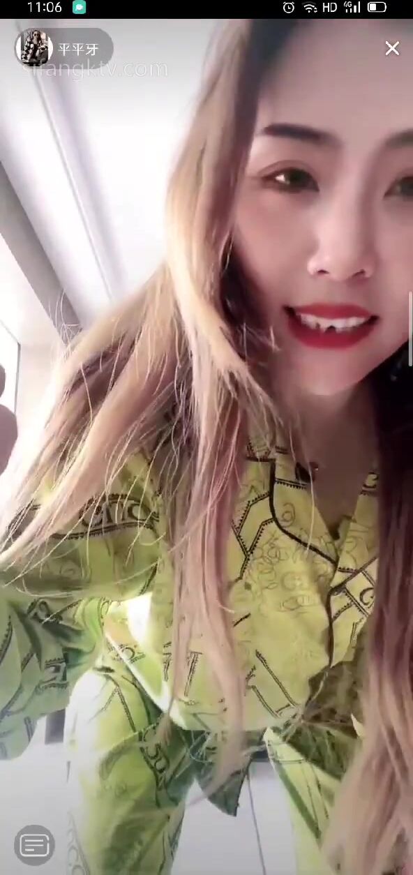 重磅 抖音直播技術性走光 熱舞 露底 美女雲集 (129)