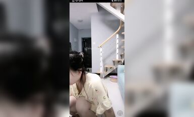 重磅 抖音直播技術性走光 熱舞 露底 美女雲集 (143)