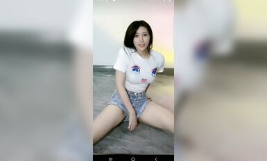 重磅 抖音直播技術性走光 熱舞 露底 美女雲集 (148)