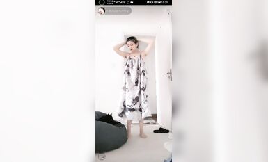 重磅 抖音直播技術性走光 熱舞 露底 美女雲集 (15)