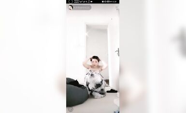 重磅 抖音直播技術性走光 熱舞 露底 美女雲集 (15)