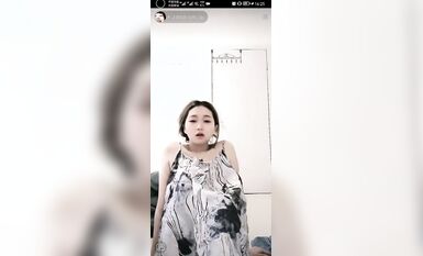 重磅 抖音直播技術性走光 熱舞 露底 美女雲集 (16)