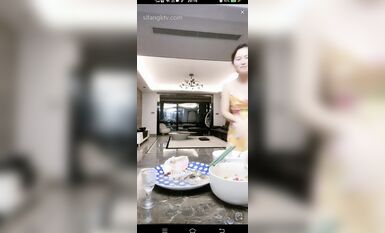 重磅 抖音直播技術性走光 熱舞 露底 美女雲集 (19)