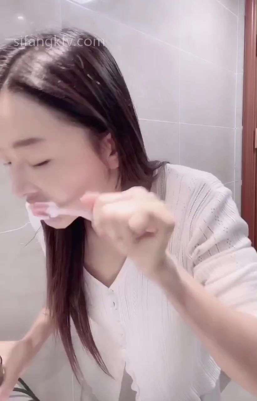 重磅 抖音直播技術性走光 熱舞 露底 美女雲集 (216)