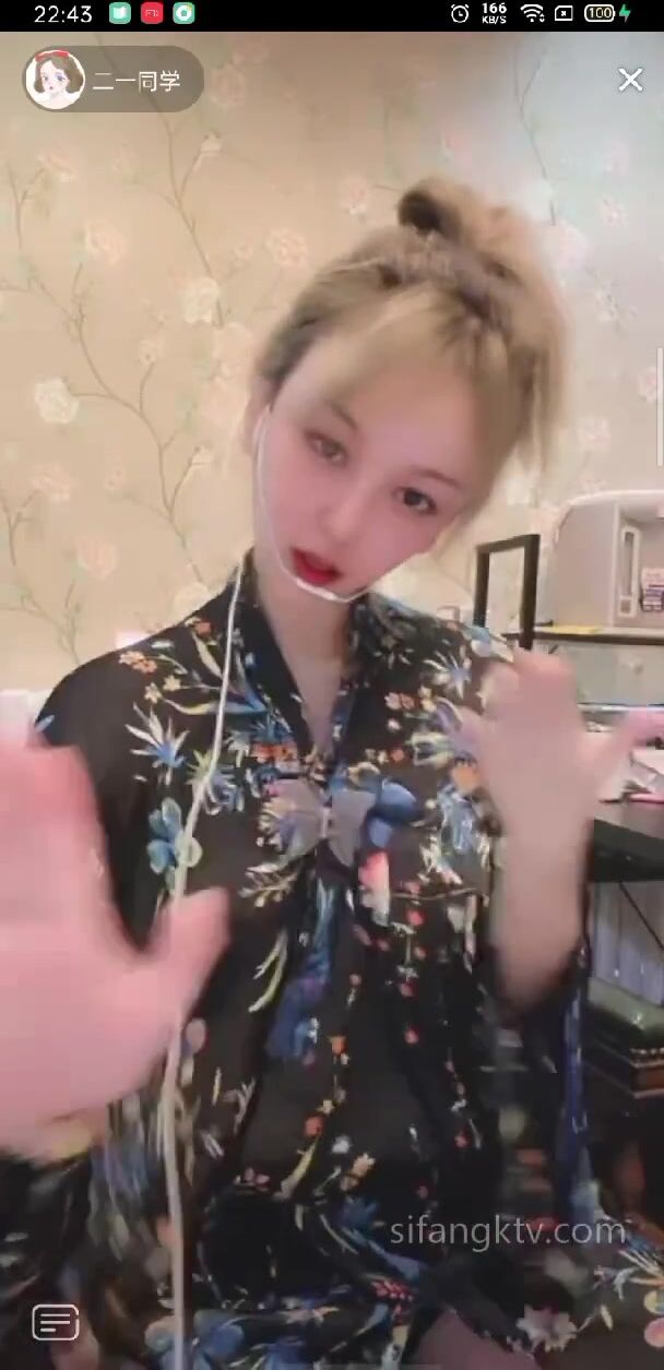 重磅 抖音直播技術性走光 熱舞 露底 美女雲集 (235)