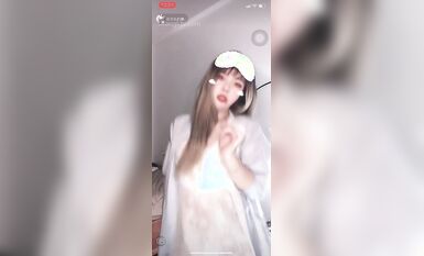 重磅 抖音直播技術性走光 熱舞 露底 美女雲集 (29)