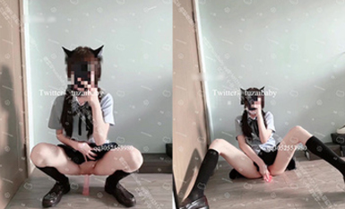 【白嫩蘿莉制服誘惑】極品豪乳蘿莉『Tu醬』最新露出私拍 露出邊走邊冰屌插穴紫薇 高潮噴射如洪水 (4)