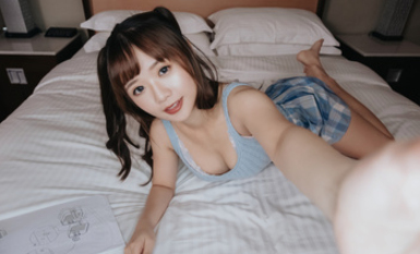 都會女子圖鑑-UPR-003-直播主私下淫蕩的一面