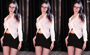 CC直播高顏值主播@舞蹈心兒 誘惑熱舞合集2 (4)