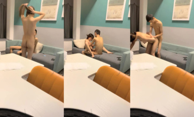 2023-11-13【精品探花阿威】就喜歡大奶外圍妹妹，脫光光抓奶子互揉，沙發上操，懟入騷穴輸出，後入猛頂