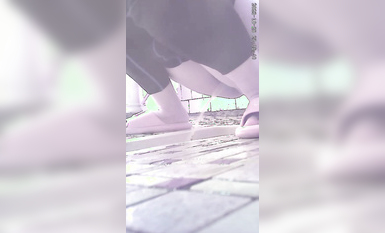 厕所偷拍(2)