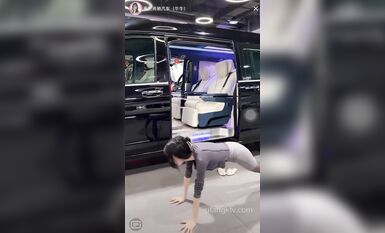 重磅 抖音直播技術性走光 熱舞 露底 美女雲集 (32)