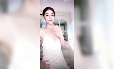 重磅 抖音直播技術性走光 熱舞 露底 美女雲集 (321)