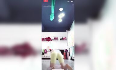 重磅 抖音直播技術性走光 熱舞 露底 美女雲集 (53)