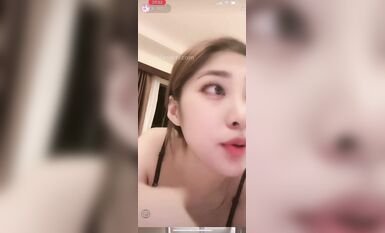 重磅 抖音直播技術性走光 熱舞 露底 美女雲集 (62)