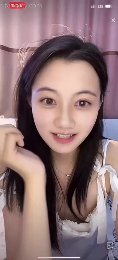 重磅 抖音直播技術性走光 熱舞 露底 美女雲集 (68)