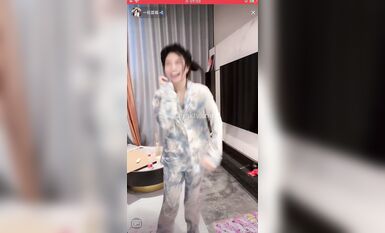 重磅 抖音直播技術性走光 熱舞 露底 美女雲集 (7)