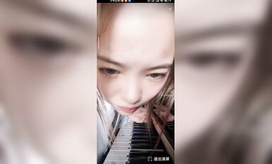 重磅 抖音直播技術性走光 熱舞 露底 美女雲集 (7)