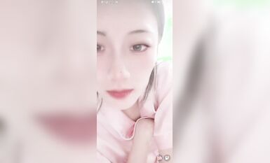 重磅 抖音直播技術性走光 熱舞 露底 美女雲集 (71)