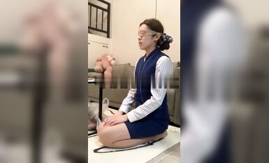 大神流出作品❤️是氣質女神還是母狗 反差調教 空姐制服 無套內射 深喉調教 (6)