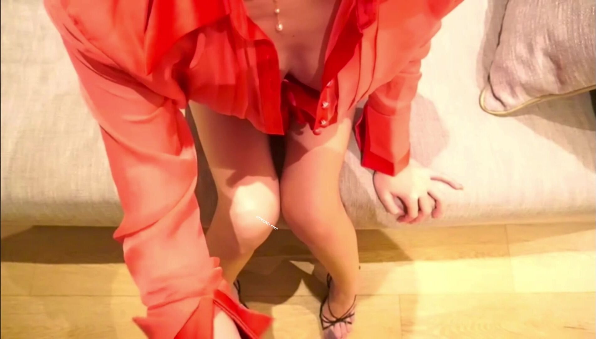 秀人極品網紅『周於希』頂級劇情新作《我的嫂子好迷人》紅繩纏繞露出毛 被小叔子強上 高清1080P版 (3)