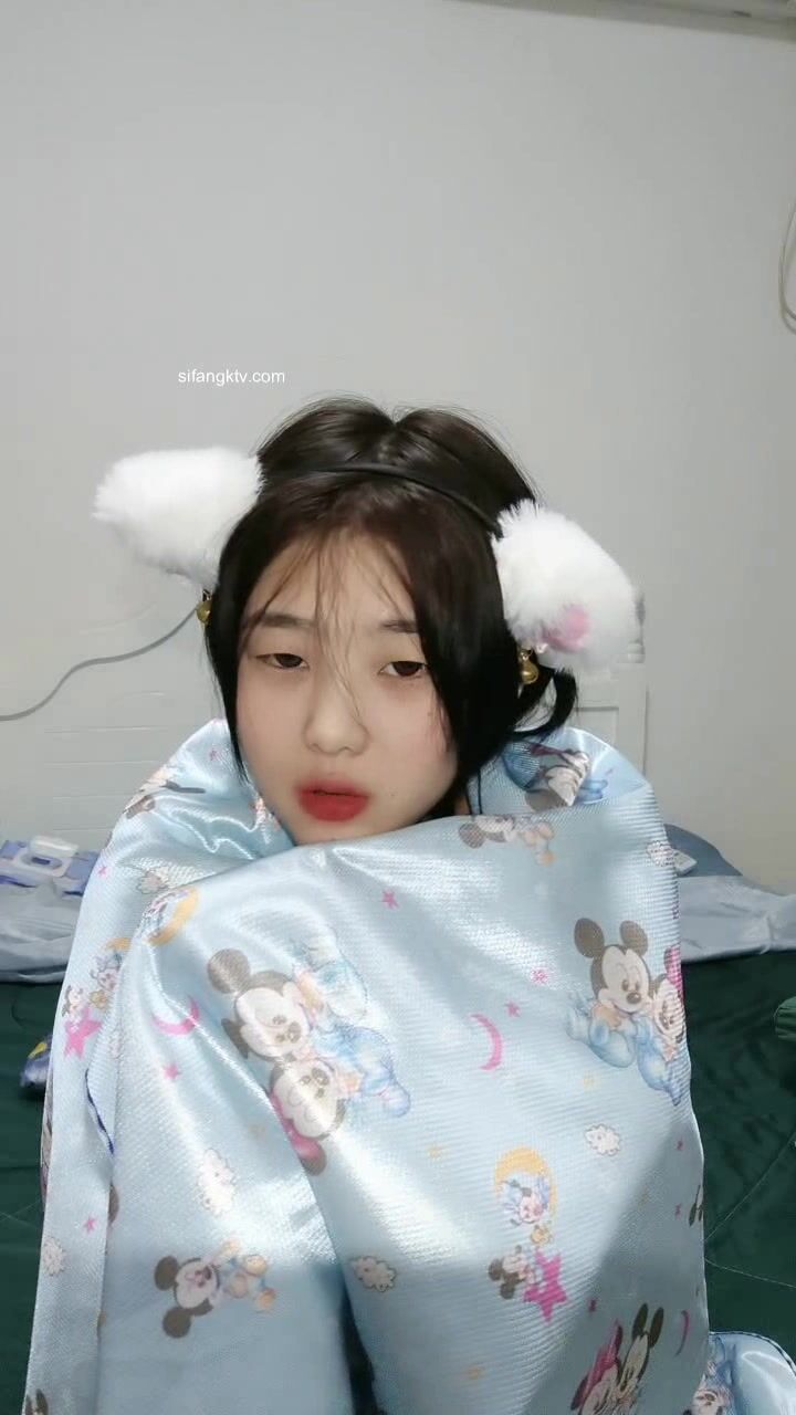 【一隻可愛的小蘿莉】最最最可愛，捨不得，啪啪大秀 長相酷似抖音千萬粉絲大V王大毛呀 (3)