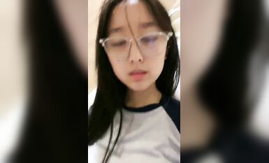 又一個極品~極品下海咯！【花花】學生為了賺點生活費 (3)