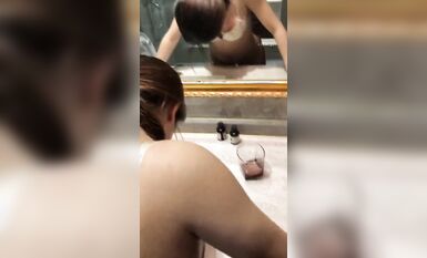 稚嫩漂亮嫩妹『清純女友』清純系妹子被大肉棒男友猛操 騎在妹子臉舔蛋蛋肉棒 完美露臉  (5)