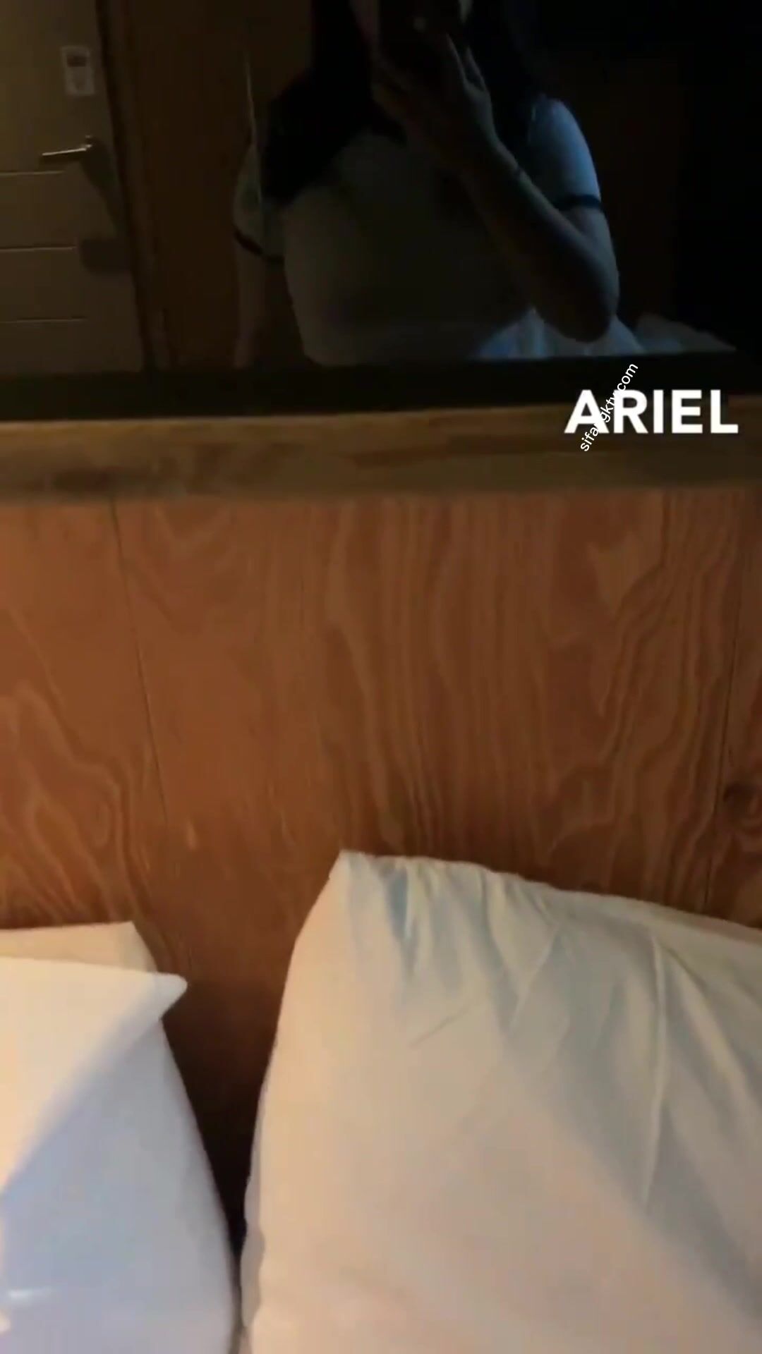 推特紅人『ARIEL LOVE』最新百元入門福利 SM性愛調教+吞精口爆+啪啪做愛 高清 (6)