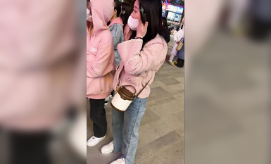 【極品稀缺 頂臀系列】HK演唱會頂小嫩妹