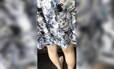 瘋狂偷拍各種小姐姐裙底 邪惡手指開啟 直接用手掀裙子抄底 超邪惡第二彈 超清4K (16)