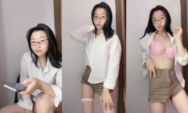 重磅核彈，20小時大禮包極品良家【夏天的童話】合集(12天)，淫盪眼鏡姐姐的誘惑，極品反差婊，好騷啊！ (8)