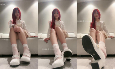 栗子 lo鞋冰絲短襪綠帽羞辱