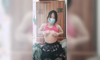 小妹妹自慰自拍2