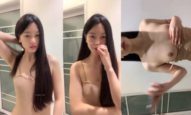 半糖【露儿妹妹】校花级可爱女神：超美身材展示凸点，制服扒衣露奶，翘臀诱惑（1）