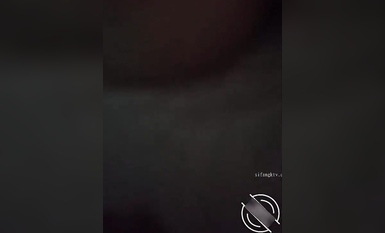 牛逼大神亂倫粉嫩蝴蝶逼小姨子 姐夫把粉嫩小姨子的逼都給操腫了-喝多偷拍