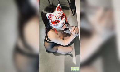 性癮人妻少婦『菇菇』最強性愛流出 騷貨淫妻和閨蜜換老公4P四人混戰 (7)