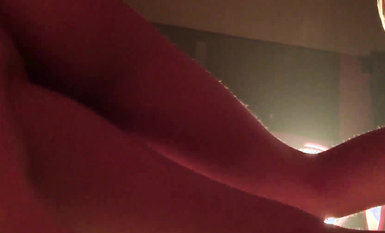 私房最新售價150元的 鑽石泄密 3季4K高清原拍攝土豪包養高顏值美女系列 (1)