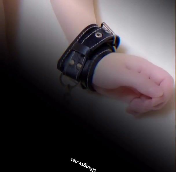 極品嫩妹貧乳嫩妹『笨趴』調教朋友的女友小夏 約啪高顏值貧乳纖細妹  (42)