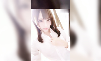 極品嫩妹貧乳嫩妹『笨趴』約炮島國某偶像團體成員 輪操他的小情人玲醬 高清 (11)