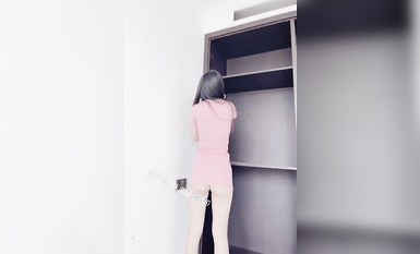 尤物反差婊，推特頂級美腿蜜臀小網紅-LC小狐狸 色女的膽子都是這么大嗎？公共場合如此暴露，大爺們的眼睛都翻直了小視頻集 (86)