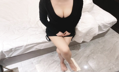 極品美乳人妻『kyara_sss』奶子又大胸型又好看，還特么巨騷，被操的時候喜歡說淫語，巨頂！美乳豐臀超反差④ (2)